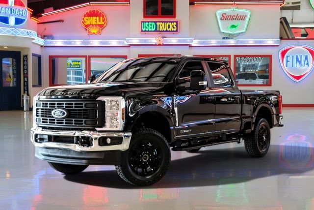 Used 2024 Ford F250 XL w/ XL Driver Assist Package AWD/4WD image 2