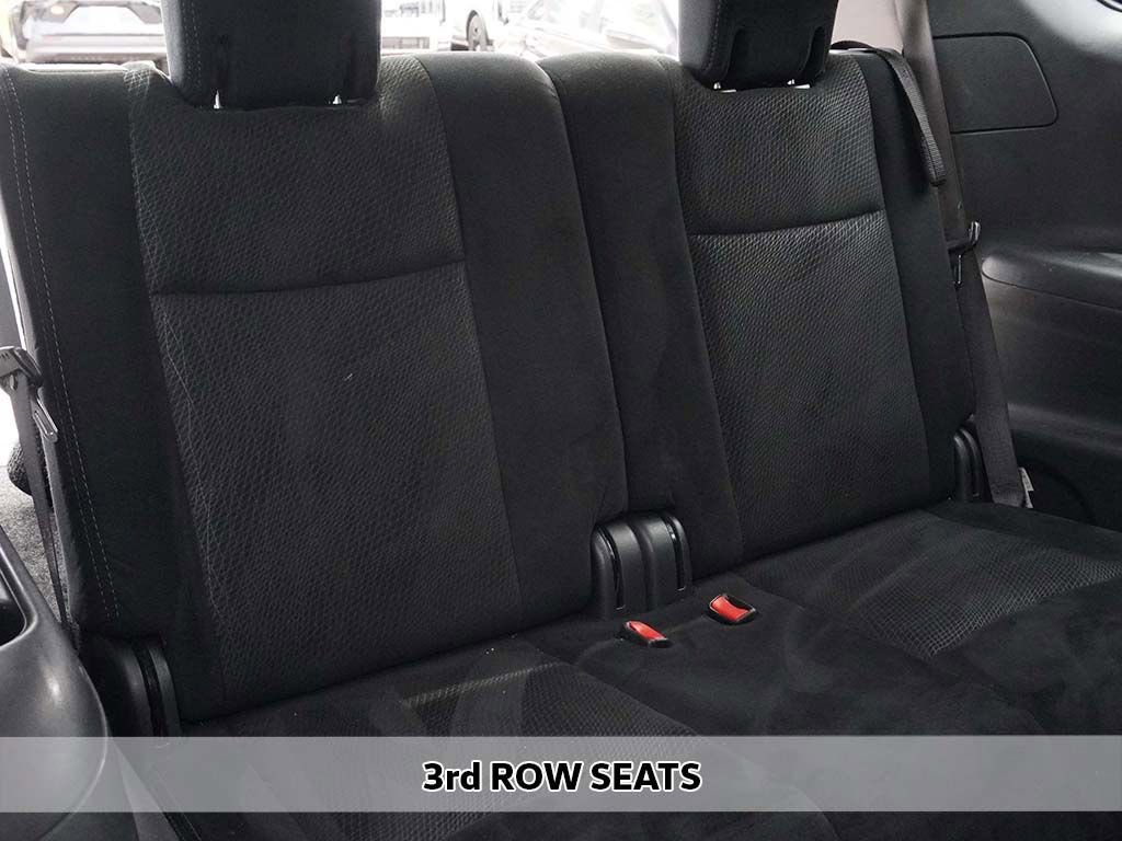 Used 2016 Nissan Pathfinder SV w/ Trailer Tow Package AWD/4WD image 4