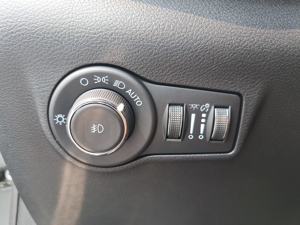 Certified 2023 Jeep Compass Limited w/ Elite Group AWD/4WD image 27
