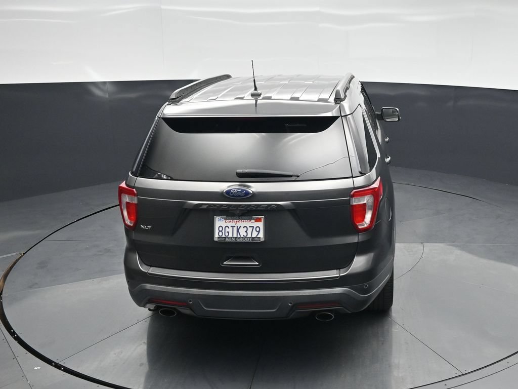 Used 2018 Ford Explorer XLT w/ Equipment Group 202A FWD image 40