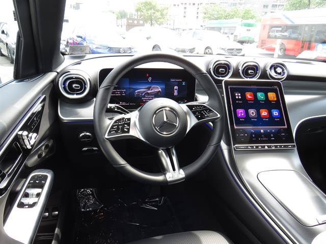Used 2026 Mercedes-Benz GLC 350e 4MATIC image 10
