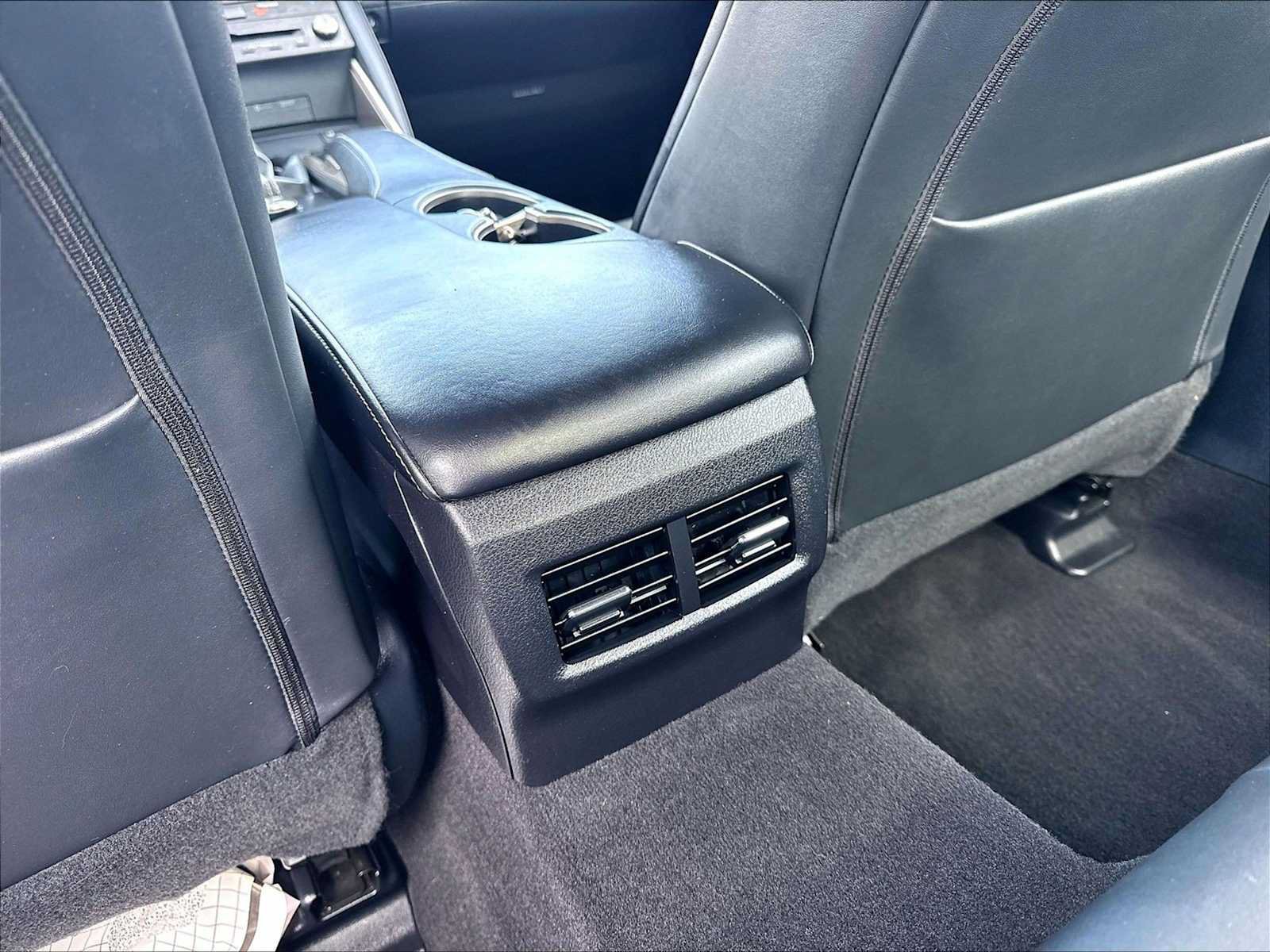 Used 2020 Lexus IS 350 F Sport w/ F Sport Package RWD image 36