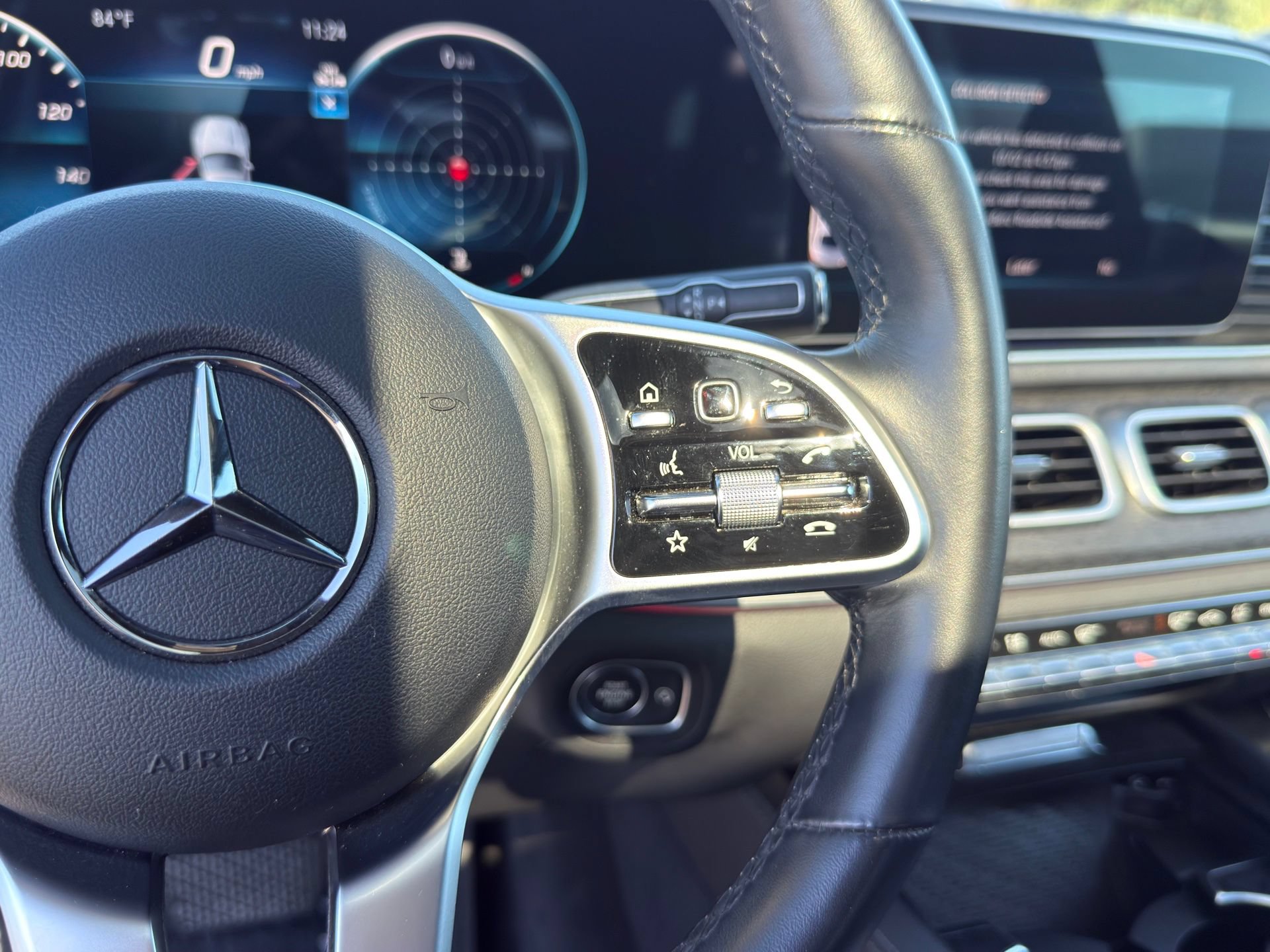 Used 2023 Mercedes-Benz GLE 350 w/ Premium Package image 22