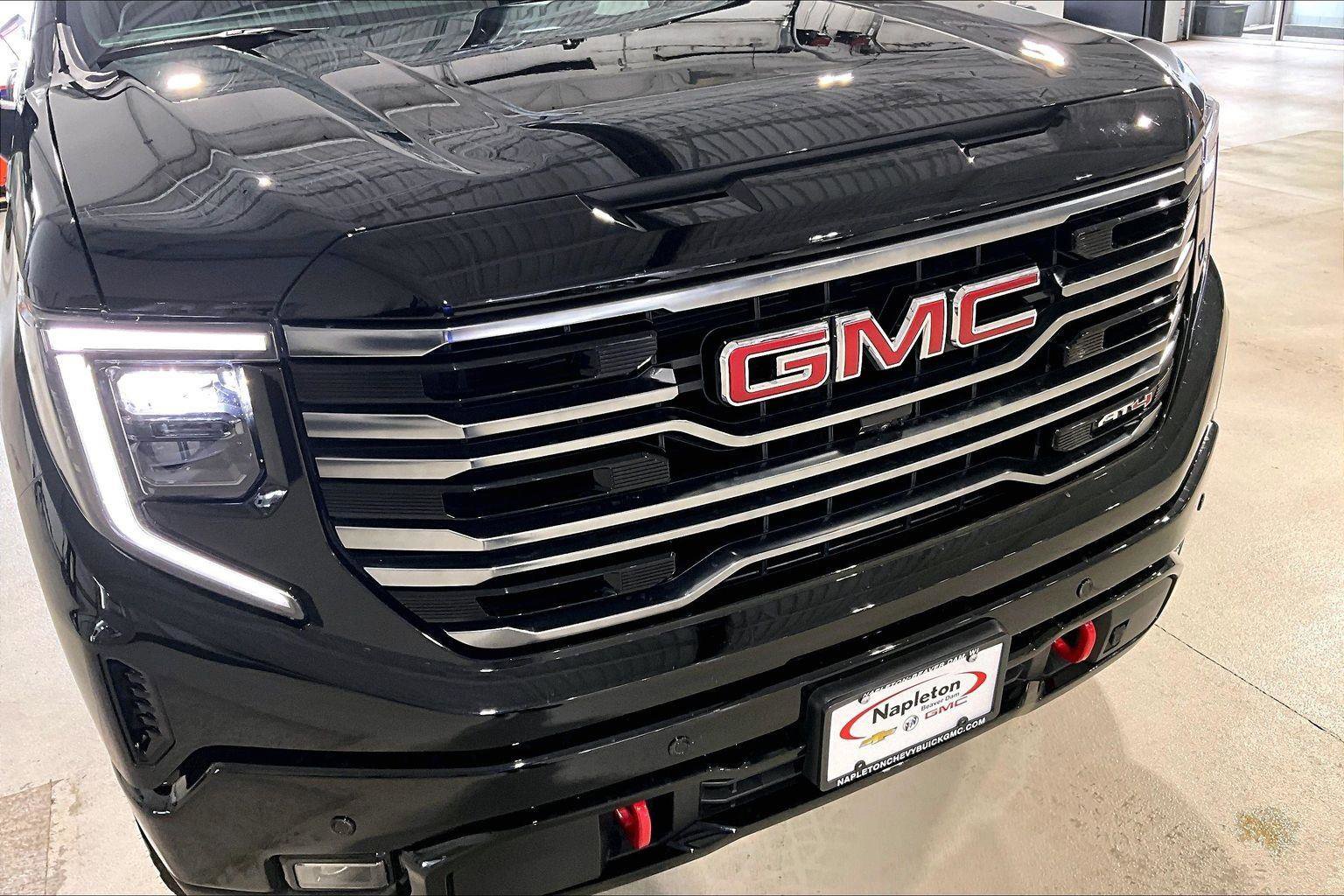 Used 2025 GMC Sierra 1500 AT4 w/ AT4 Premium Package image 29