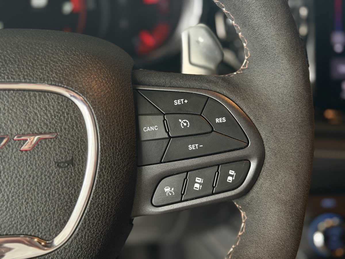 Used 2025 Dodge Durango SRT Hellcat AWD/4WD image 46