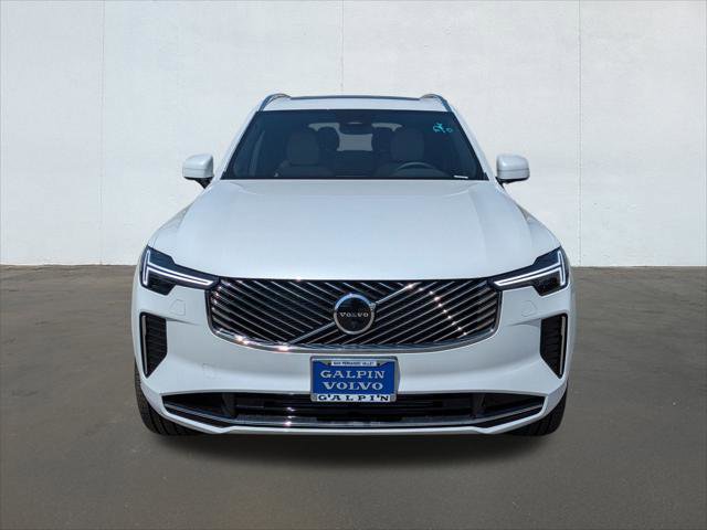 New 2026 Volvo XC90 T8 Plus image 4