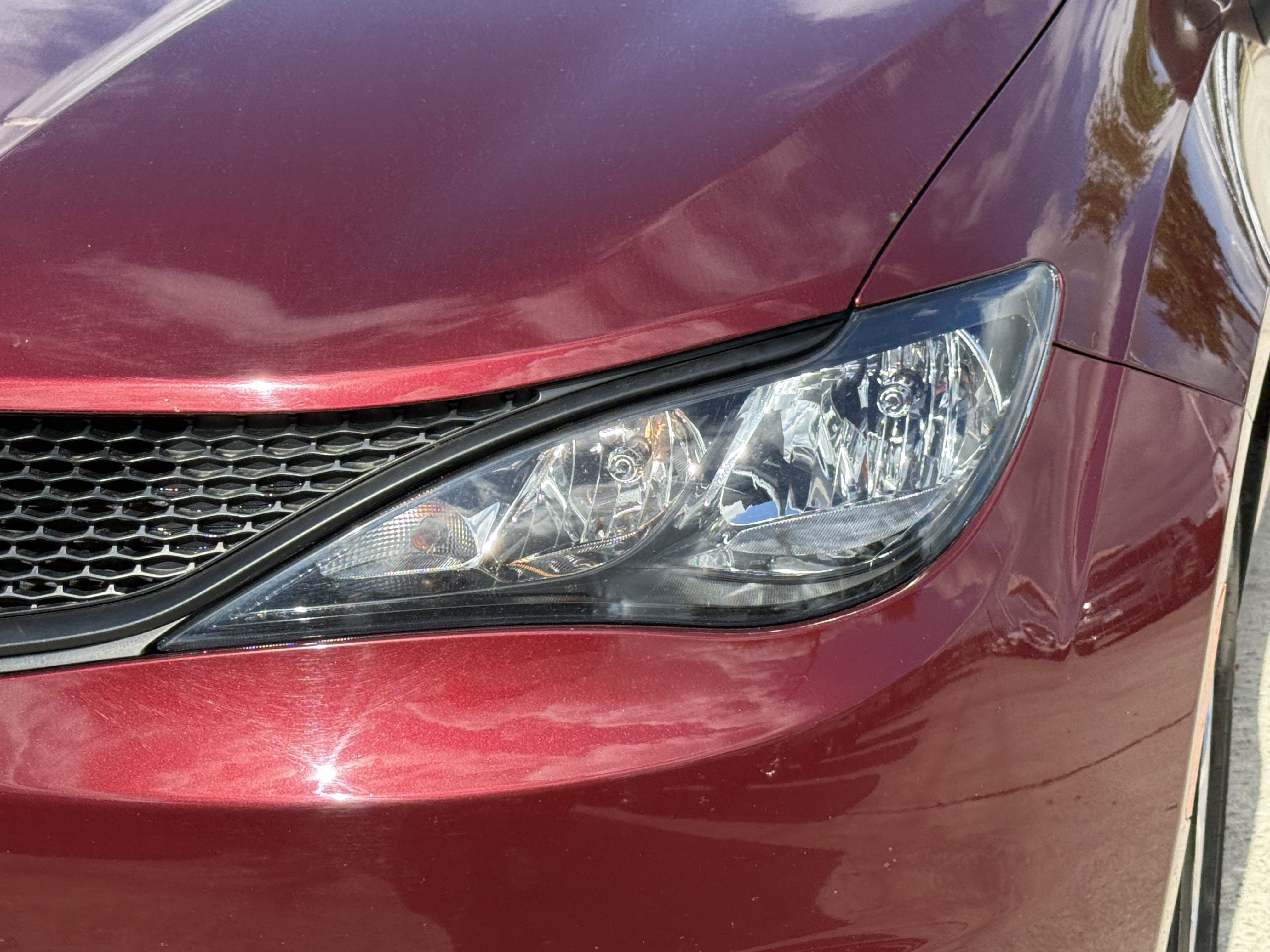 Used 2023 Chrysler Voyager LX FWD image 11