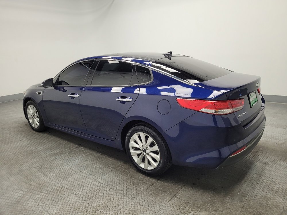 Used 2018 Kia Optima EX w/ Premium Package image 3