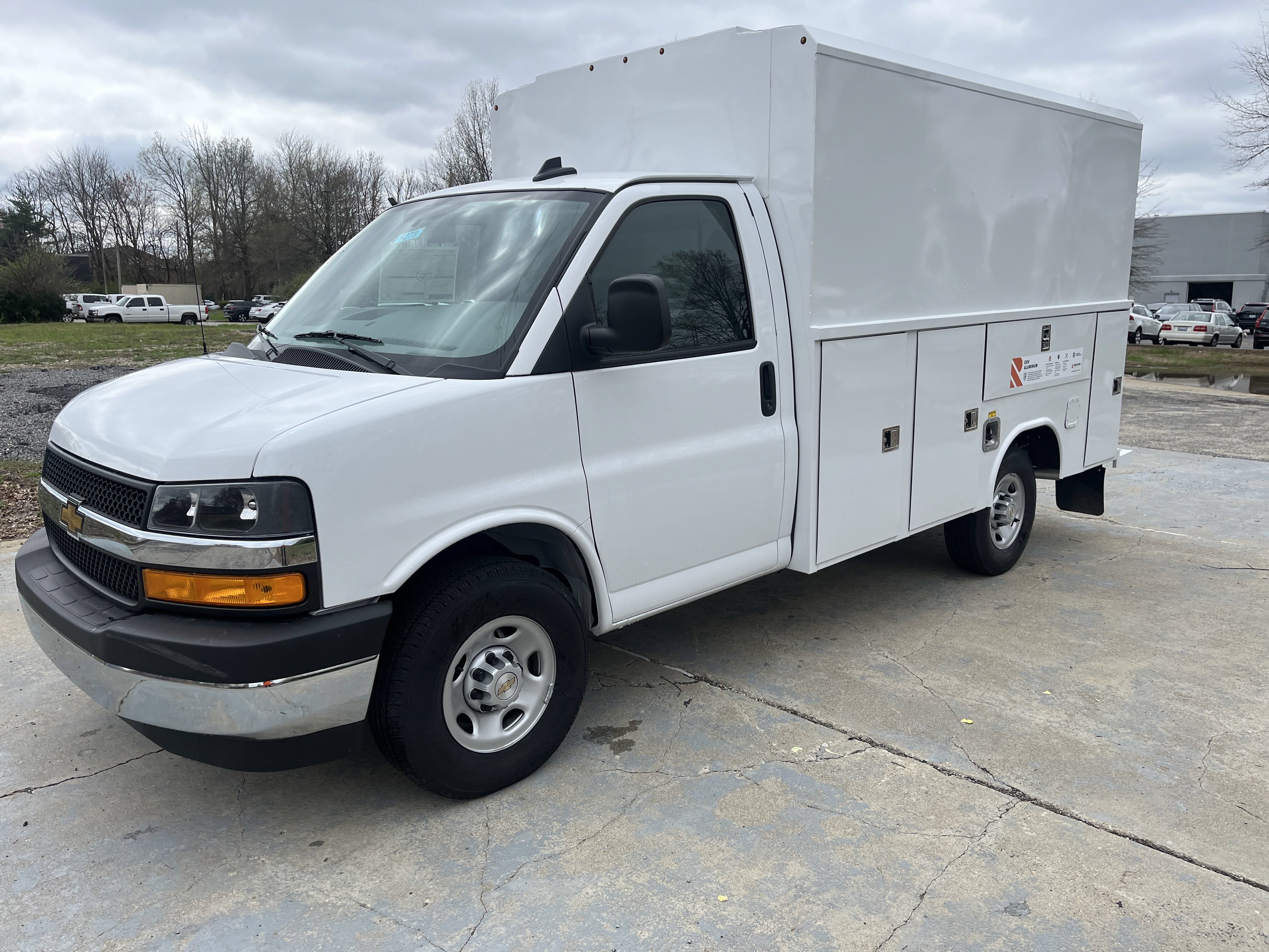 New 2025 Chevrolet Express 3500 w/ Power Convenience Package RWD image 4