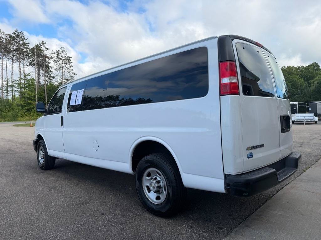 Used 2023 Chevrolet Express 3500 LS RWD image 6
