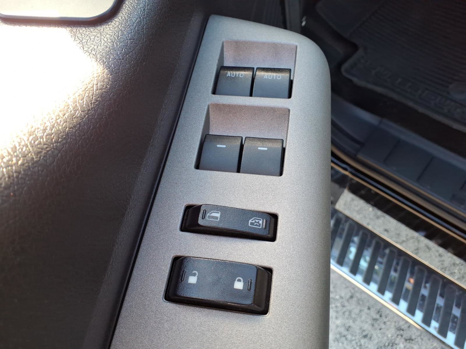 Used 2016 Ford F250 Lariat w/ Lariat Ultimate Package image 17