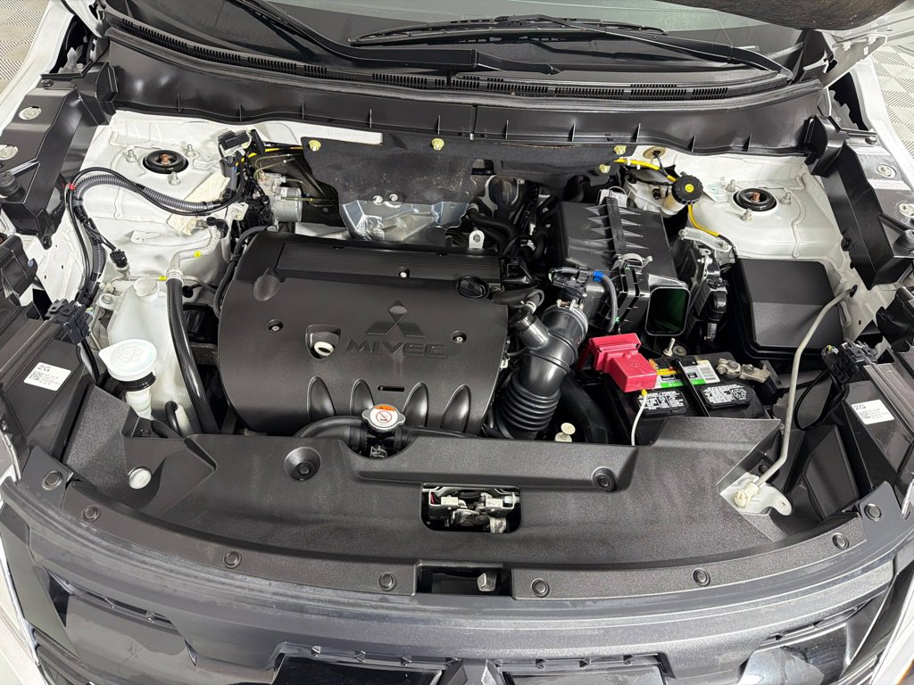 Used 2020 Mitsubishi Outlander Sport Black Edition image 25