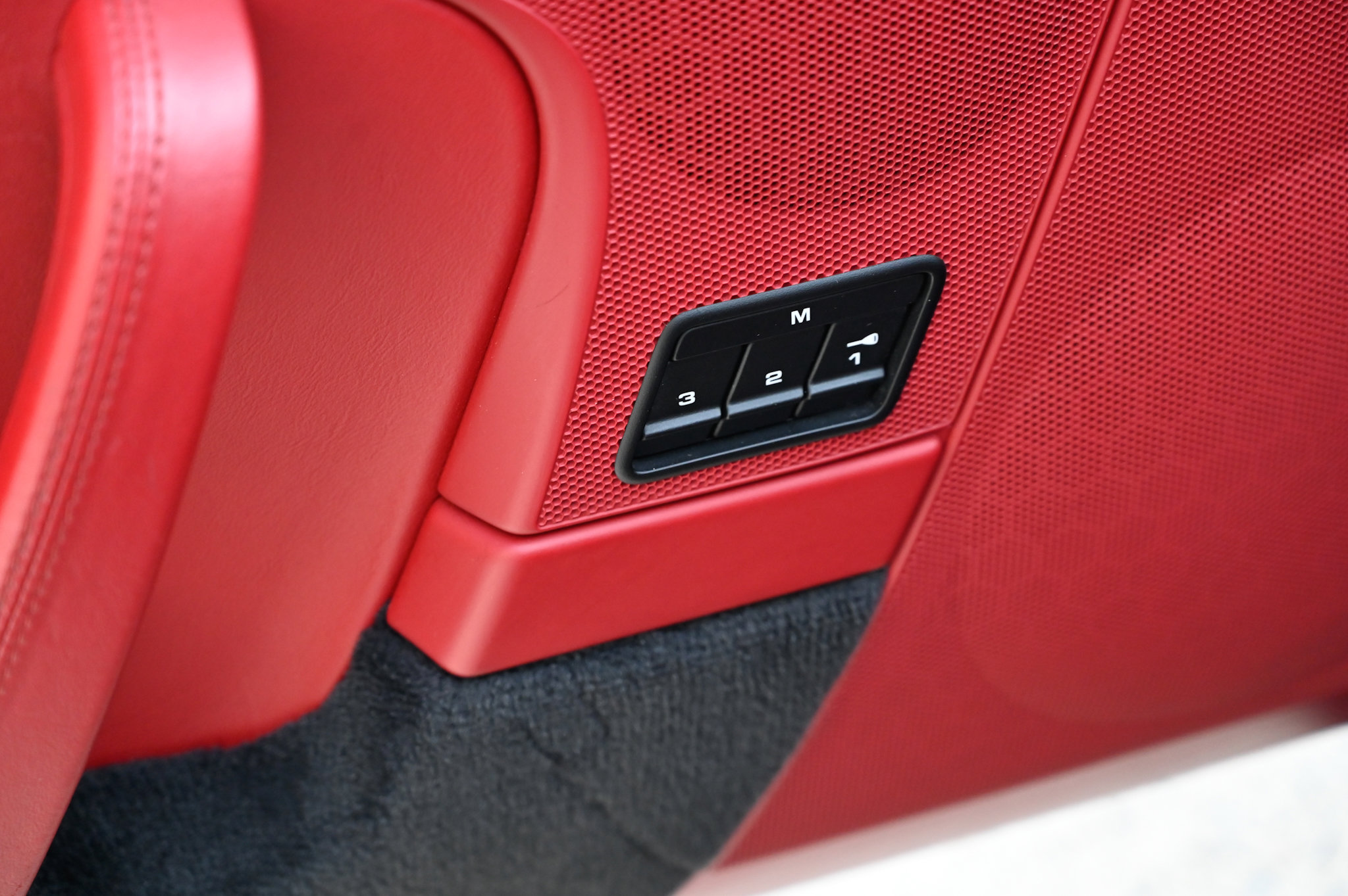 Used 2009 Porsche 911 Carrera S image 24