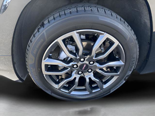 Used 2024 GMC Terrain Denali w/ Black Diamond Edition image 7