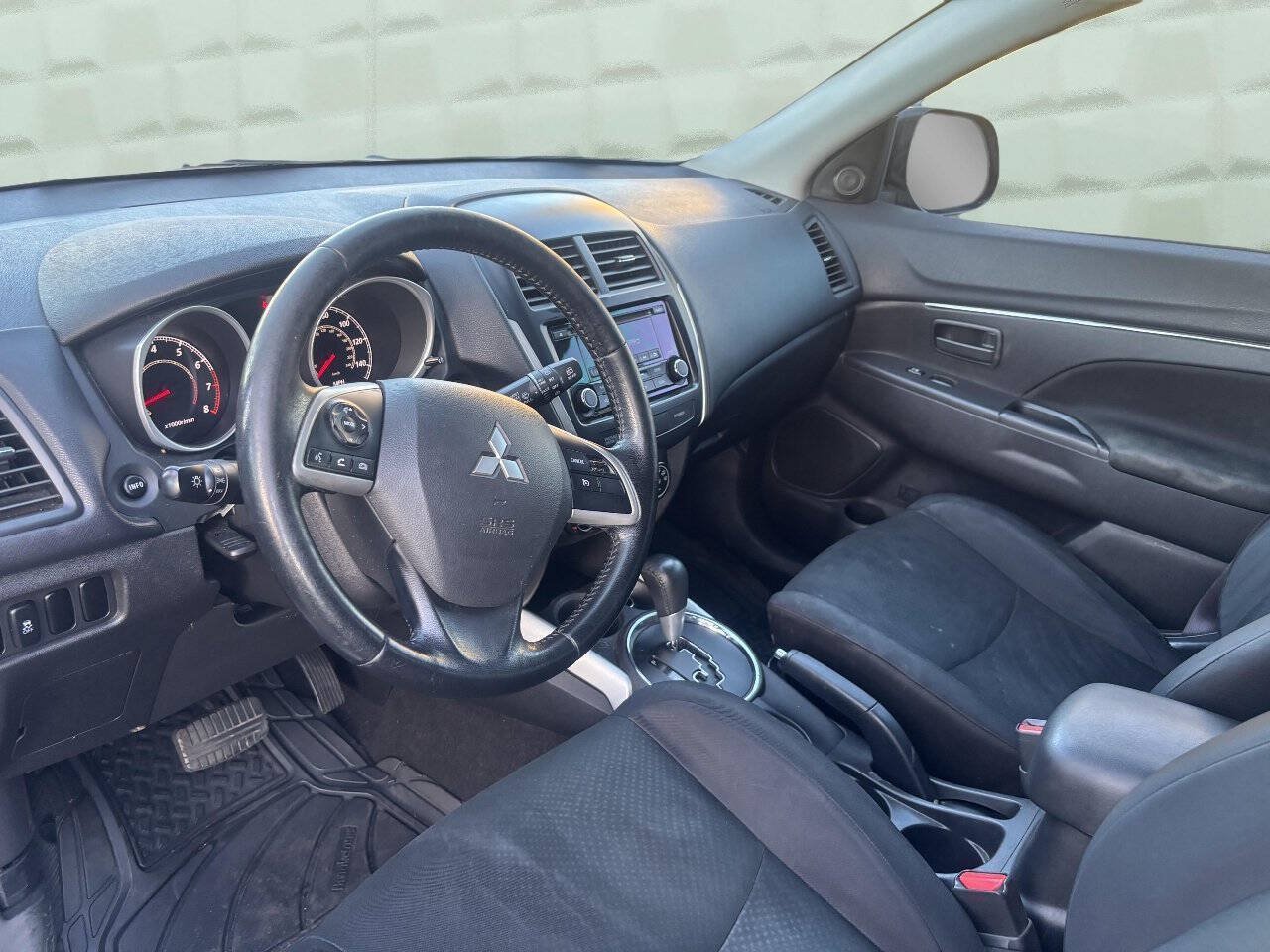 Used 2014 Mitsubishi Outlander Sport ES FWD image 11