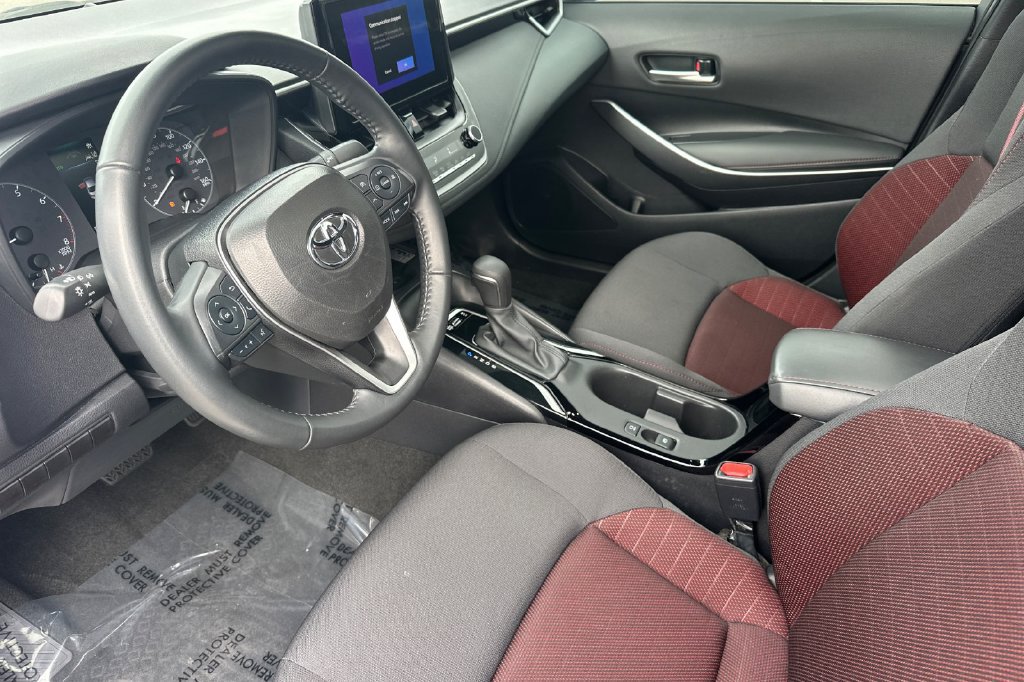 Used 2024 Toyota Corolla SE w/ SE Premium Package FWD image 10