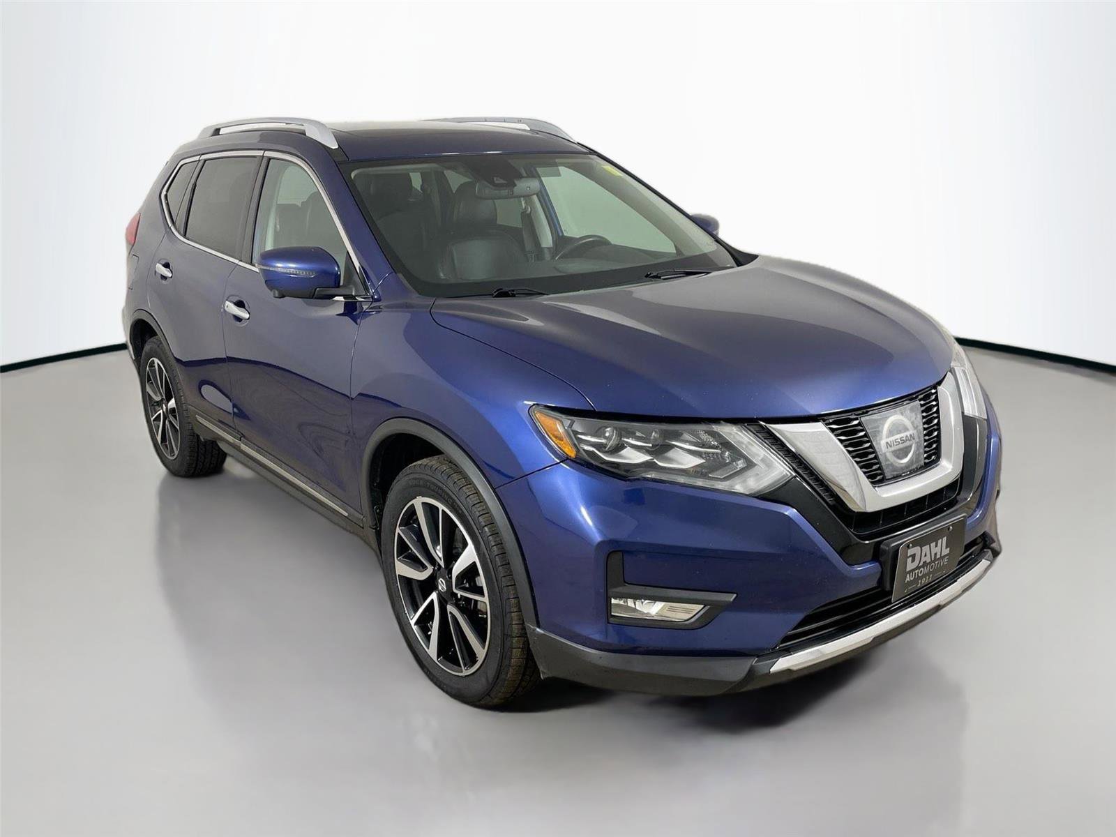 Used 2017 Nissan Rogue SL
