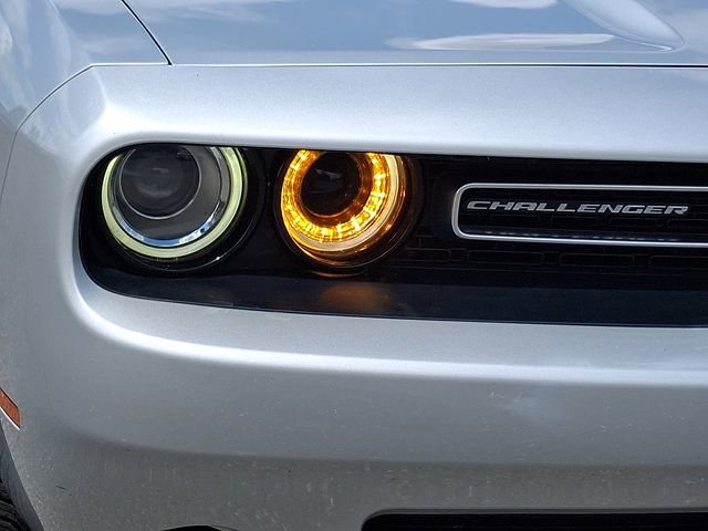 Used 2020 Dodge Challenger SXT w/ Driver Convenience Group AWD/4WD image 9