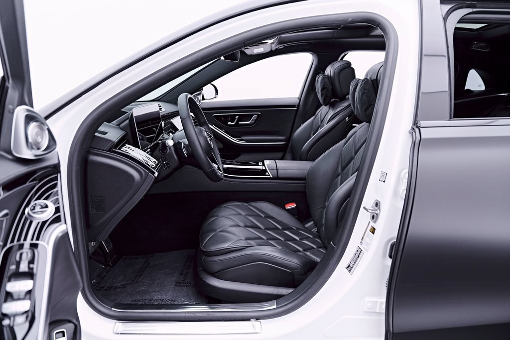 Used 2023 Mercedes-Benz Maybach S 580 4MATIC image 38