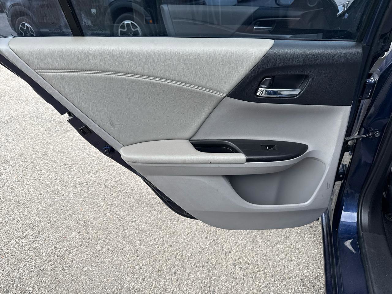 Used 2016 Honda Accord EX image 15