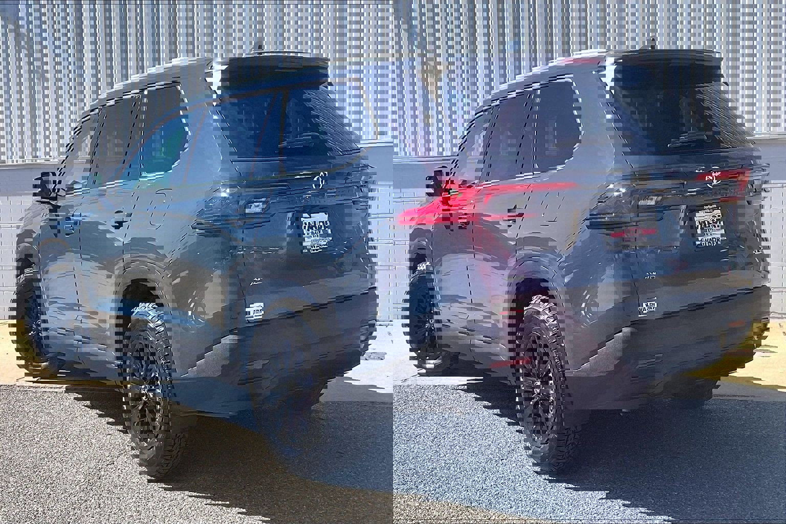 Used 2024 Toyota Grand Highlander XLE image 7