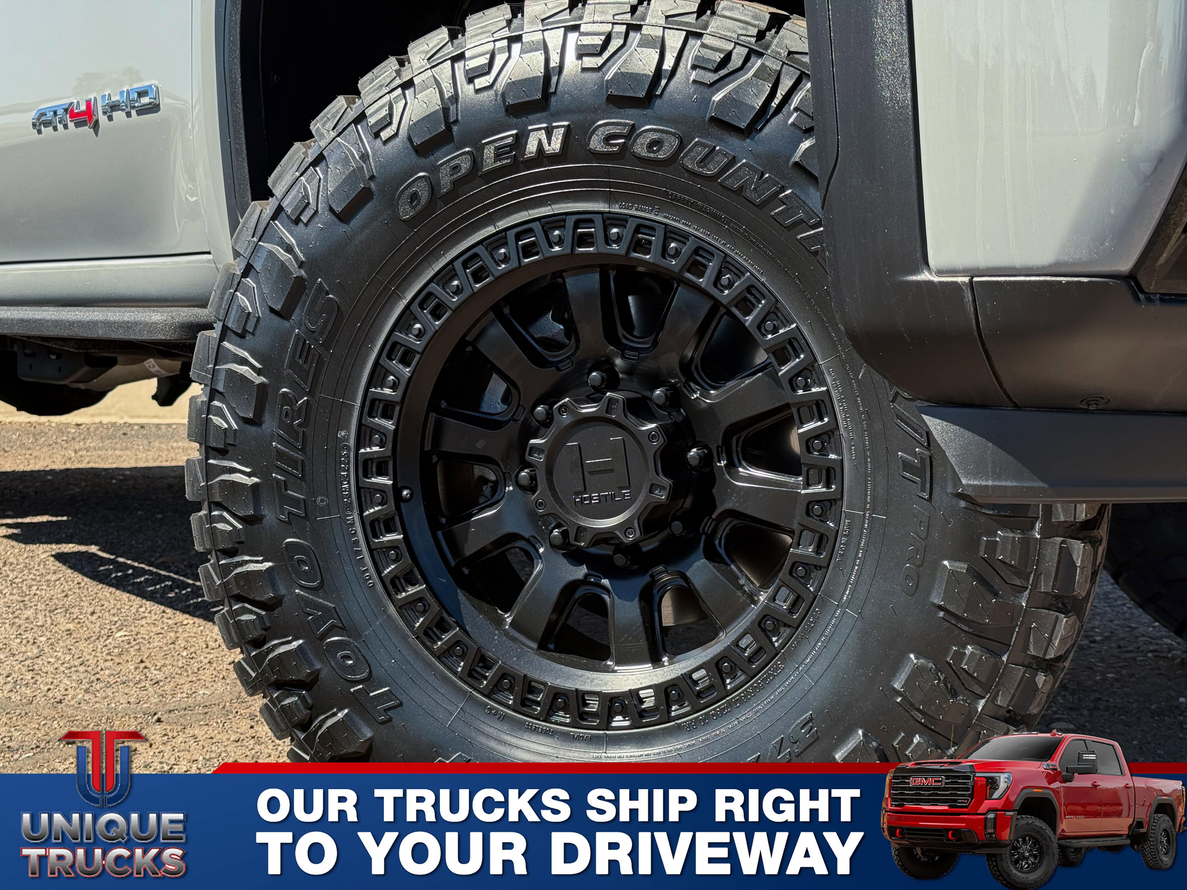 Used 2024 GMC Sierra 2500 AT4 w/ AT4 Premium Plus Package AWD/4WD image 2