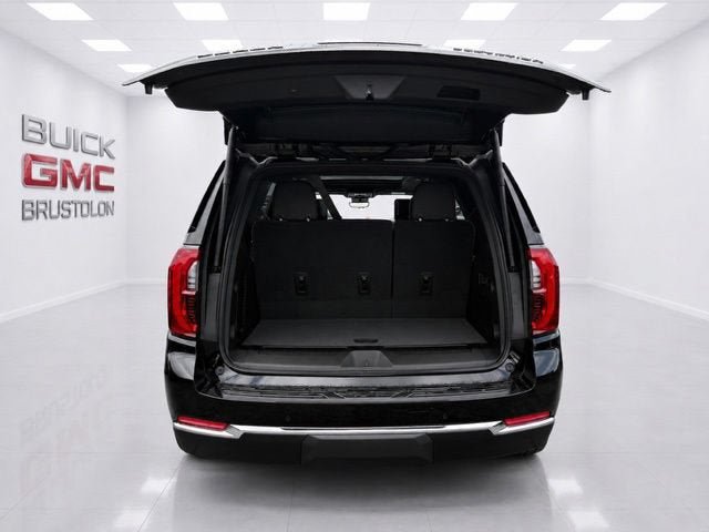 New 2026 GMC Yukon Elevation w/ Elevation Premium Package AWD/4WD image 10