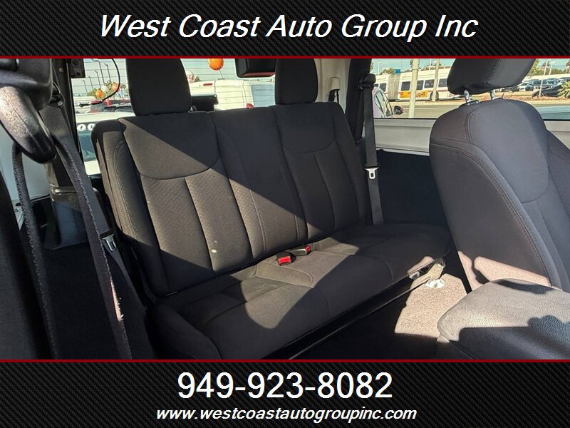 Used 2015 Jeep Wrangler Sport AWD/4WD image 11