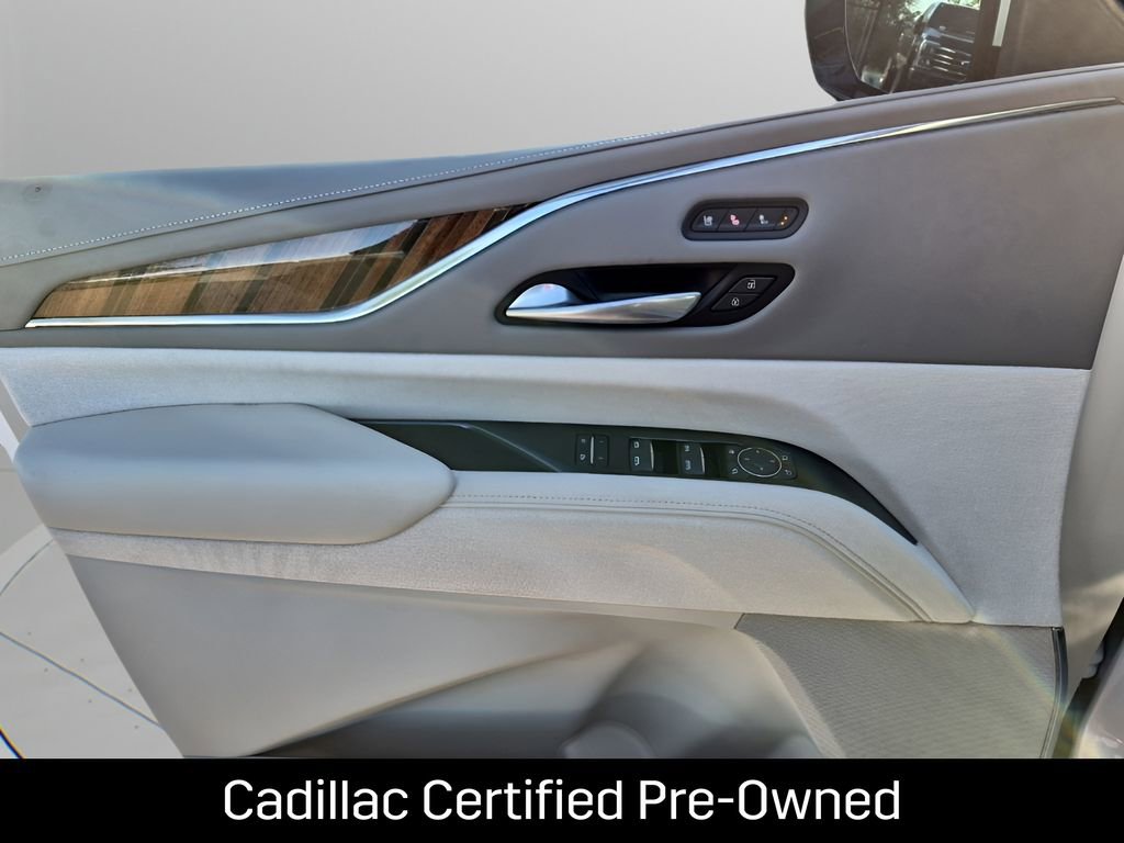 Certified 2023 Cadillac Escalade ESV Sport Platinum w/ LPO, ONYX Package AWD/4WD image 34