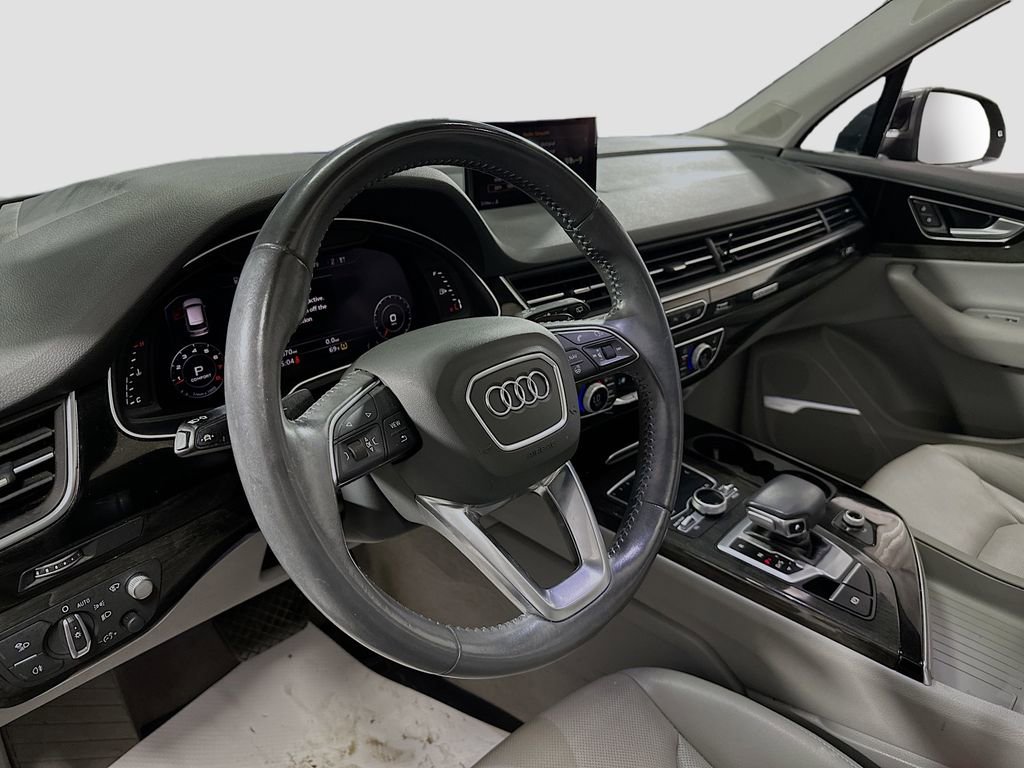 Used 2018 Audi Q7 3.0T Prestige w/ Prestige Package AWD/4WD image 10