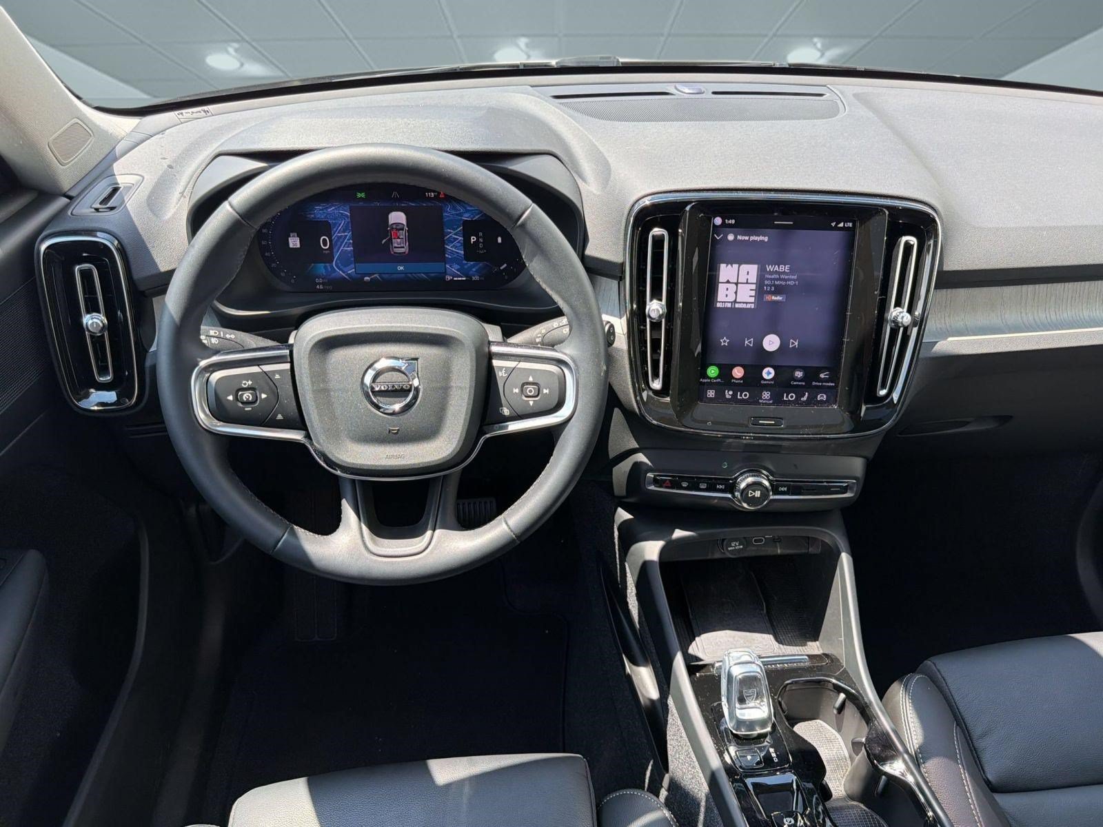 Used 2023 Volvo XC40 B4 Plus w/ Protection Package Premier FWD image 28