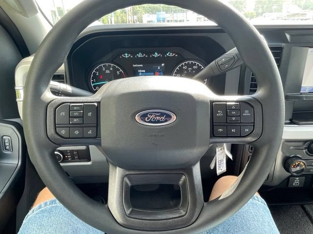 New 2026 Ford F250 XL w/ XL Chrome Package AWD/4WD image 15