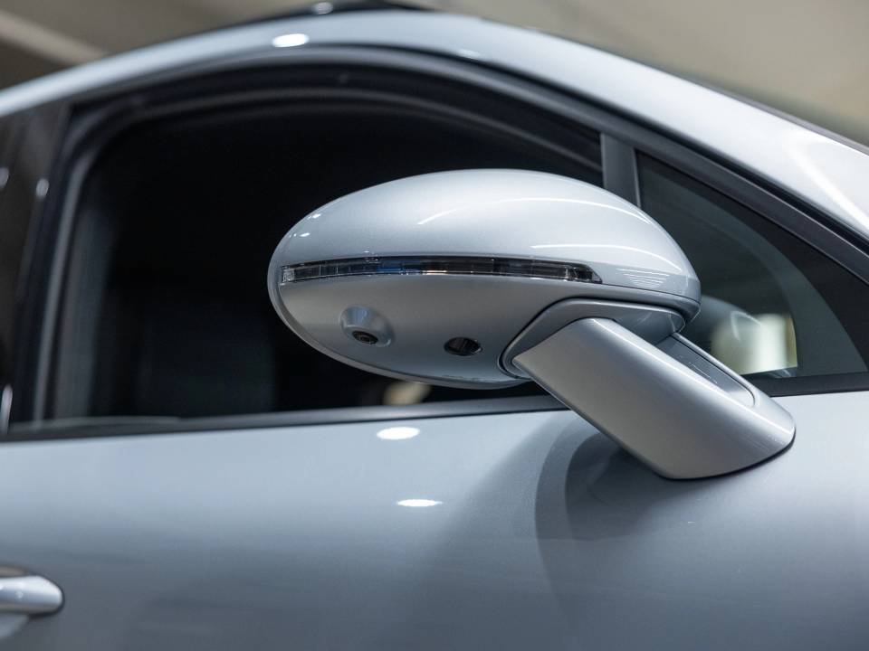 Certified 2026 Porsche Macan AWD/4WD image 18