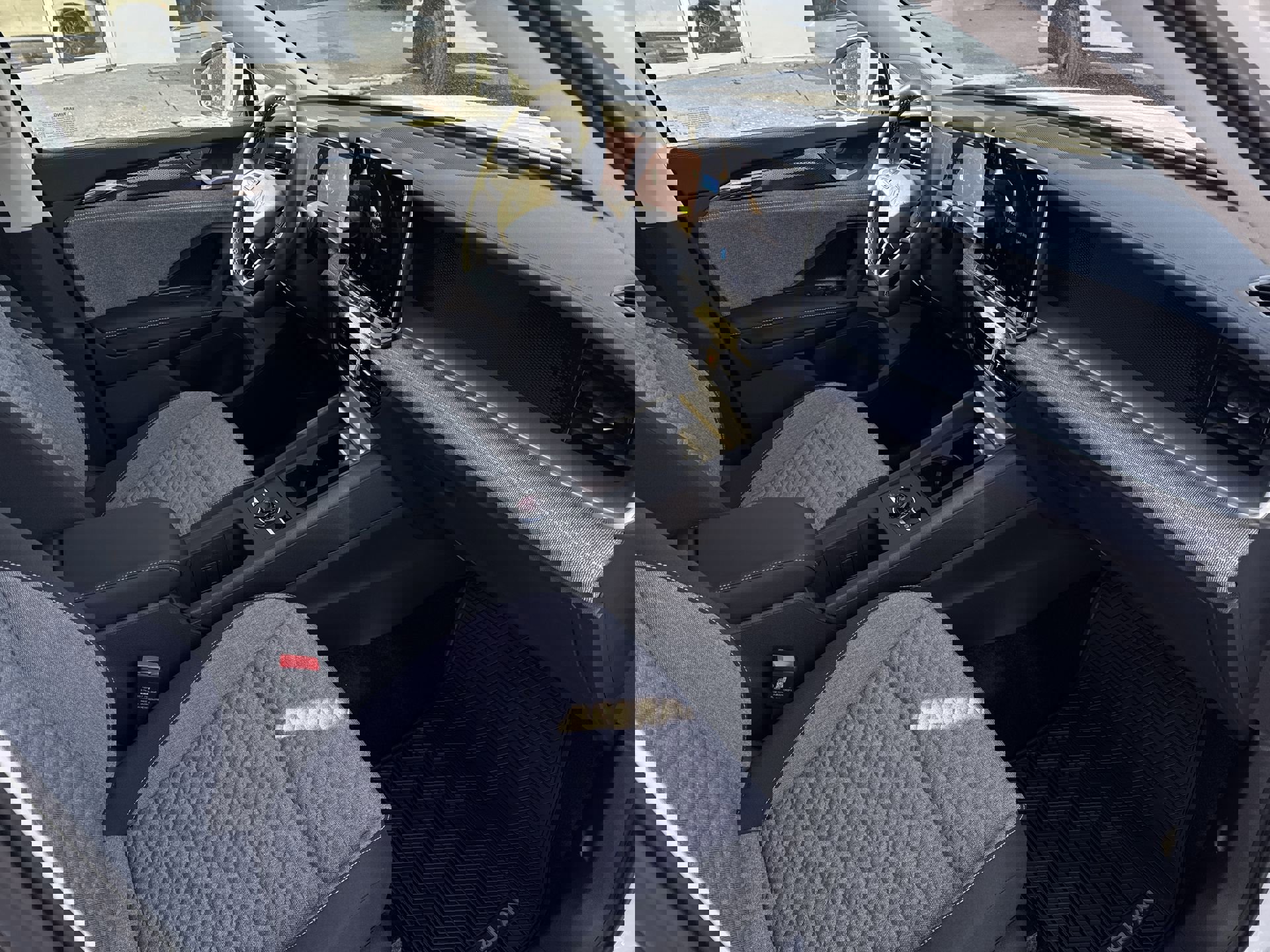 New 2025 Volkswagen Tiguan S image 29