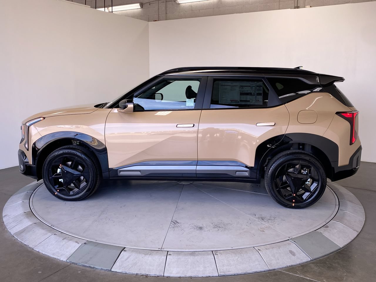 New 2027 Kia Seltos X-Line S AWD/4WD image 2