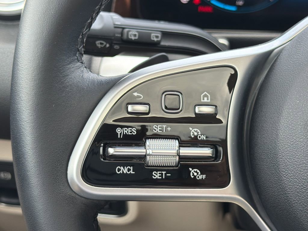 Certified 2023 Mercedes-Benz GLB 250 image 28