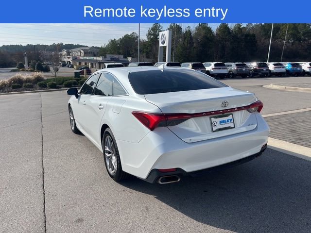 Used 2019 Toyota Avalon Limited image 8