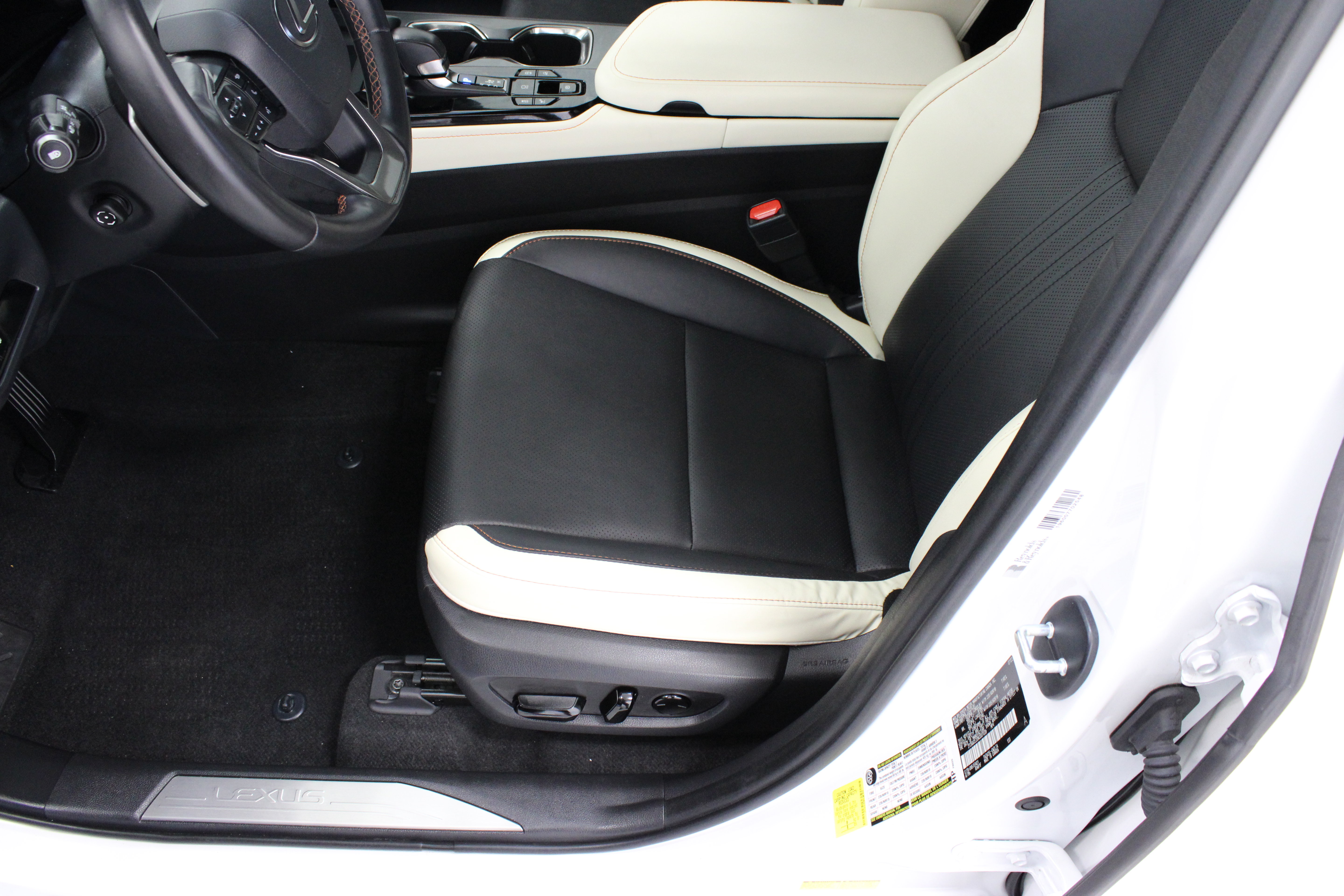 Used 2022 Lexus NX 350 AWD w/ Accessory Package 2 image 15