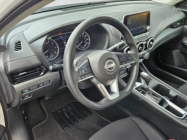 Used 2024 Nissan Sentra SV FWD image 10