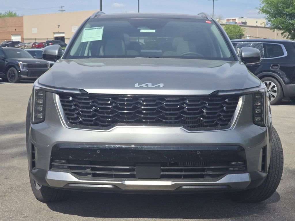 Used 2025 Kia Sorento EX w/ EX Panoramic Sunroof Package image 13
