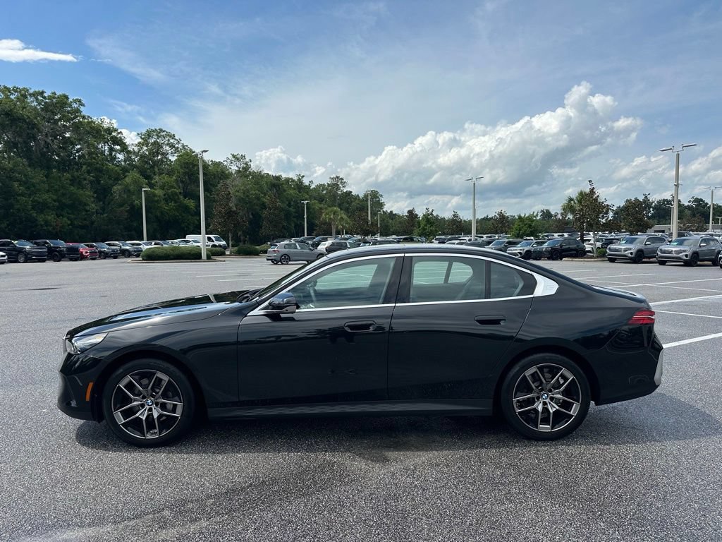 Certified 2026 BMW 530i w/ Premium Package RWD image 2