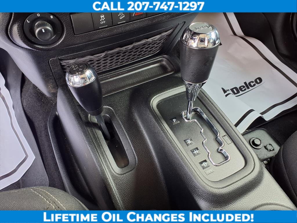 Used 2017 Jeep Wrangler Unlimited Sahara w/ Max Tow Package image 16