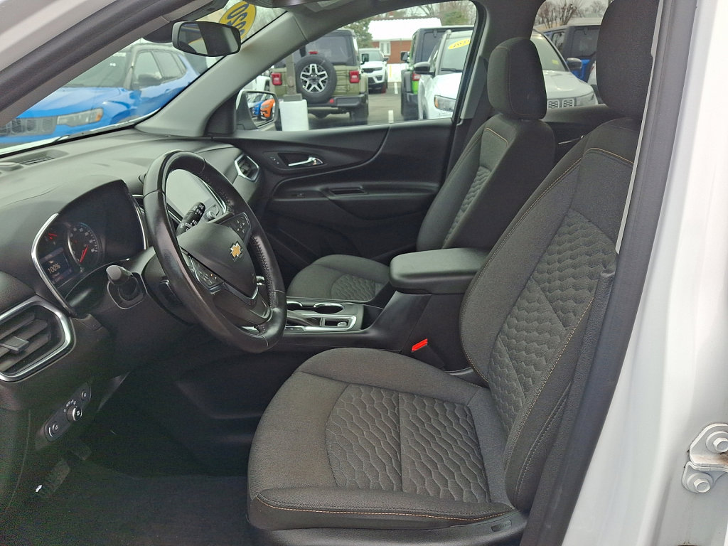 Used 2020 Chevrolet Equinox LT image 23