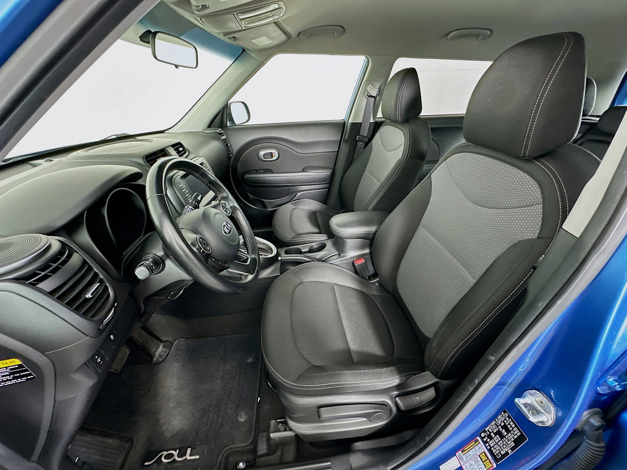 Used 2018 Kia Soul + image 13