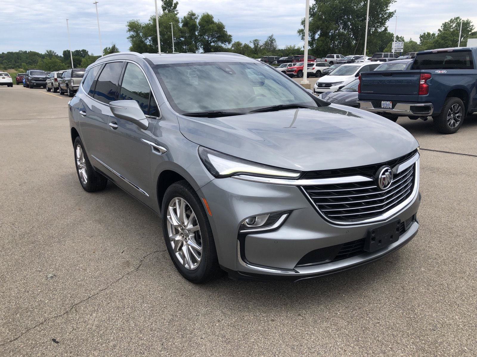 Used 2023 Buick Enclave Premium AWD/4WD image 14