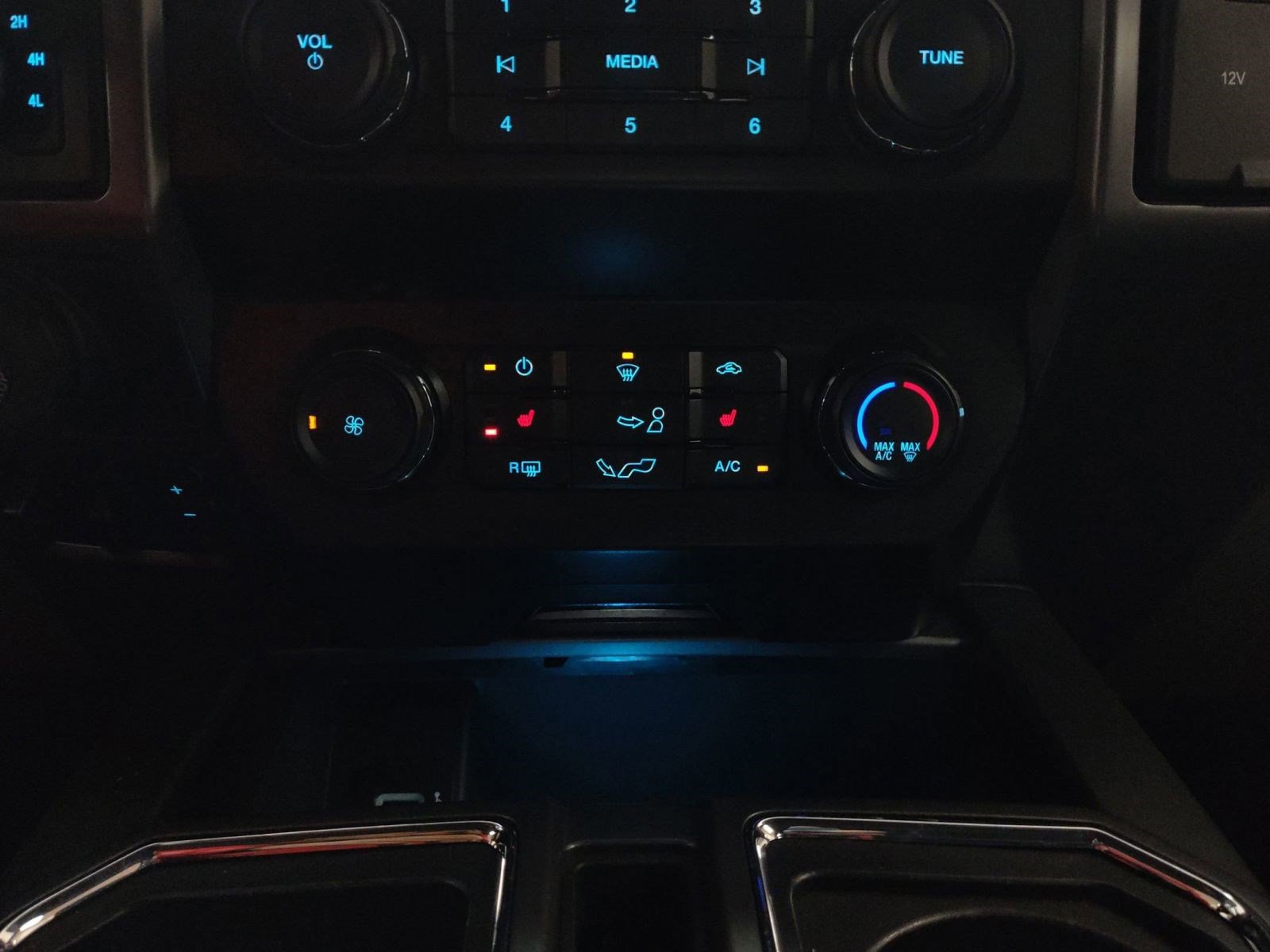 Used 2019 Ford F150 XLT w/ Equipment Group 302A Luxury image 14