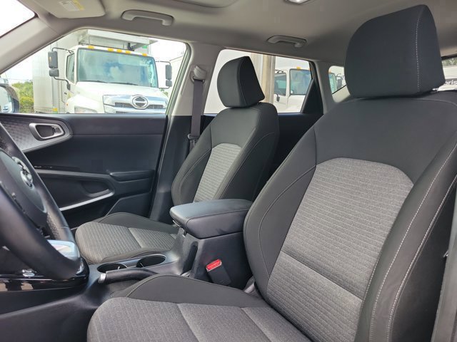 Used 2021 Kia Soul EX FWD image 22