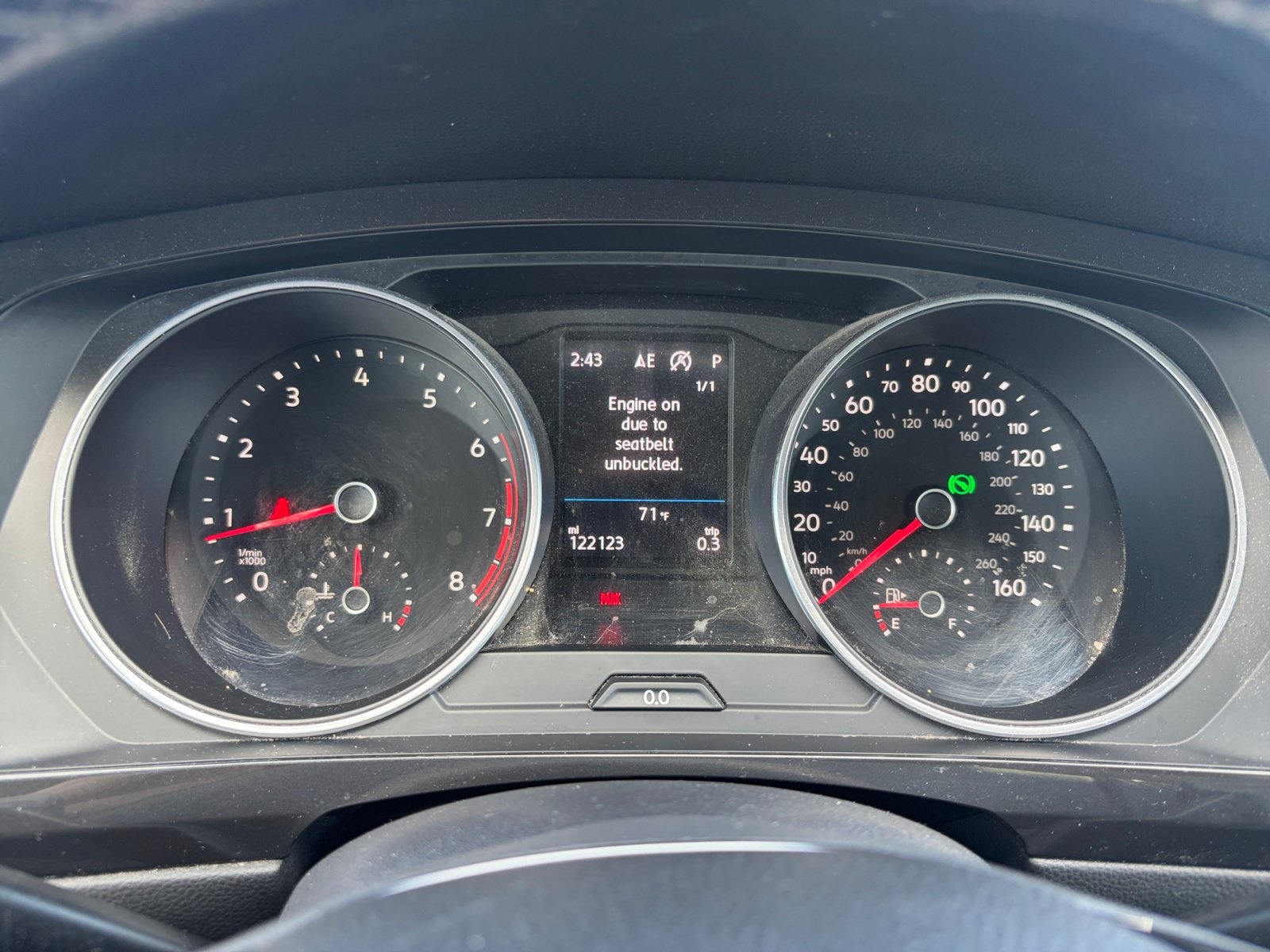Used 2018 Volkswagen Tiguan SEL w/ R-Line Package AWD/4WD image 21
