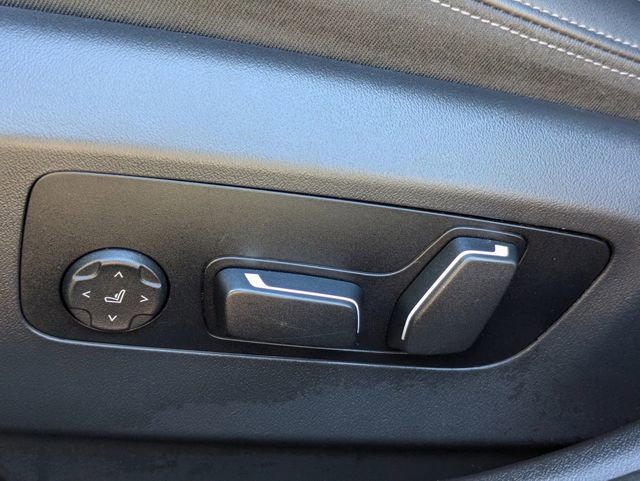 Used 2024 BMW 530i xDrive w/ Premium Package image 20