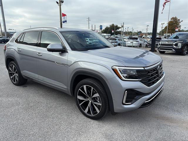 Certified 2025 Volkswagen Atlas Cross Sport SEL Premium R-Line image 8